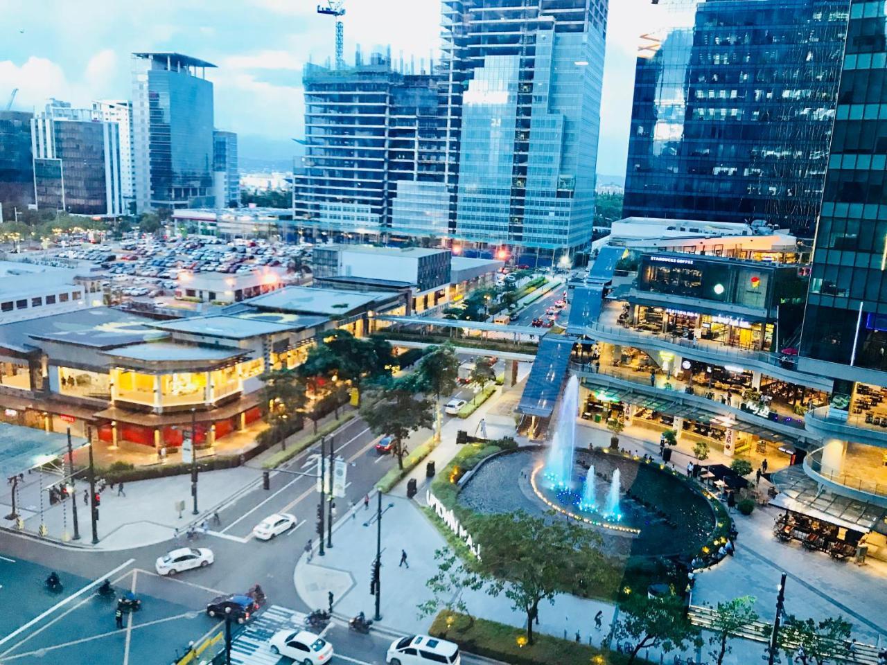 One Uptown Residence Bgc Pateros Экстерьер фото