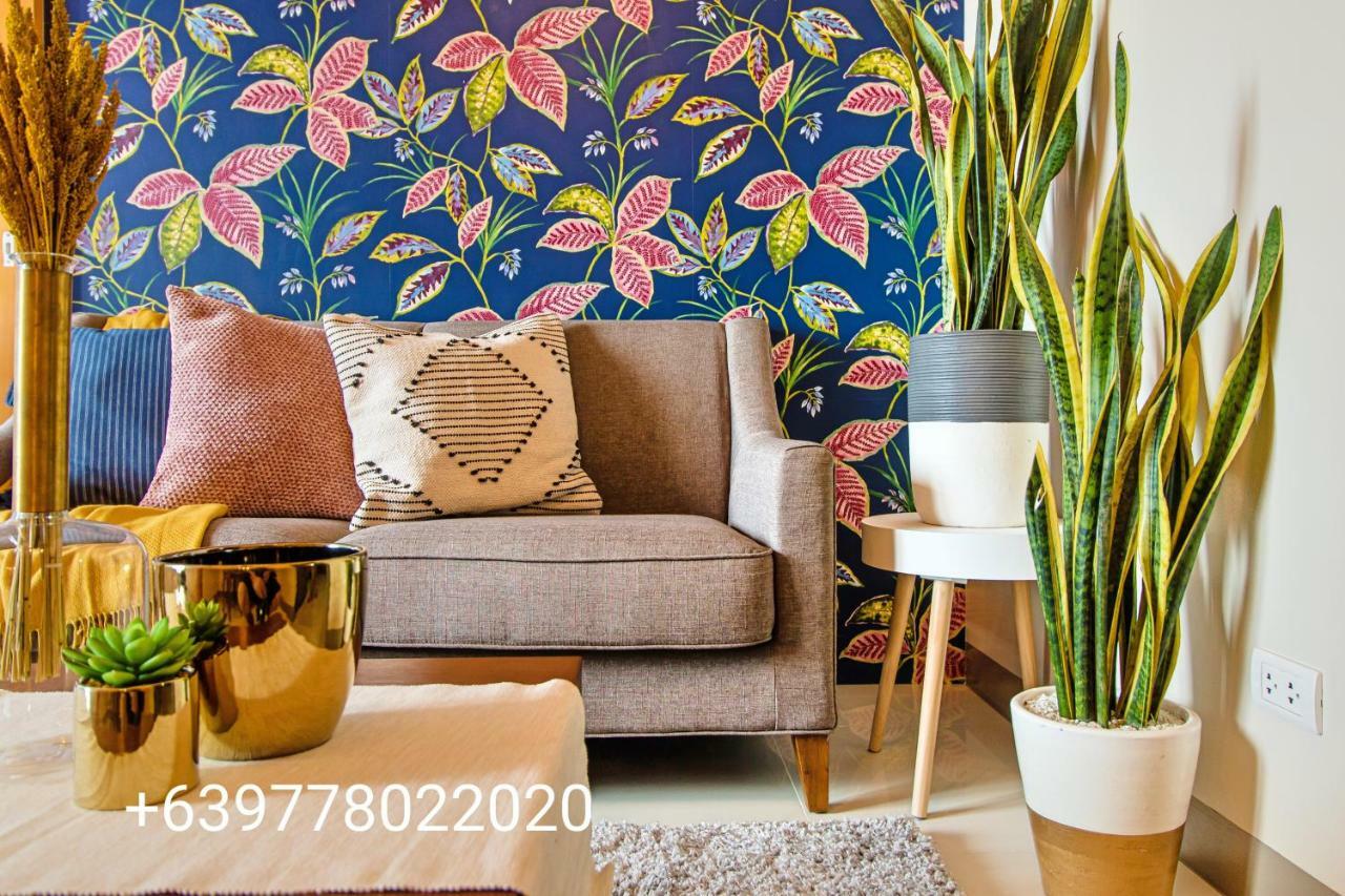 One Uptown Residence Bgc Pateros Экстерьер фото