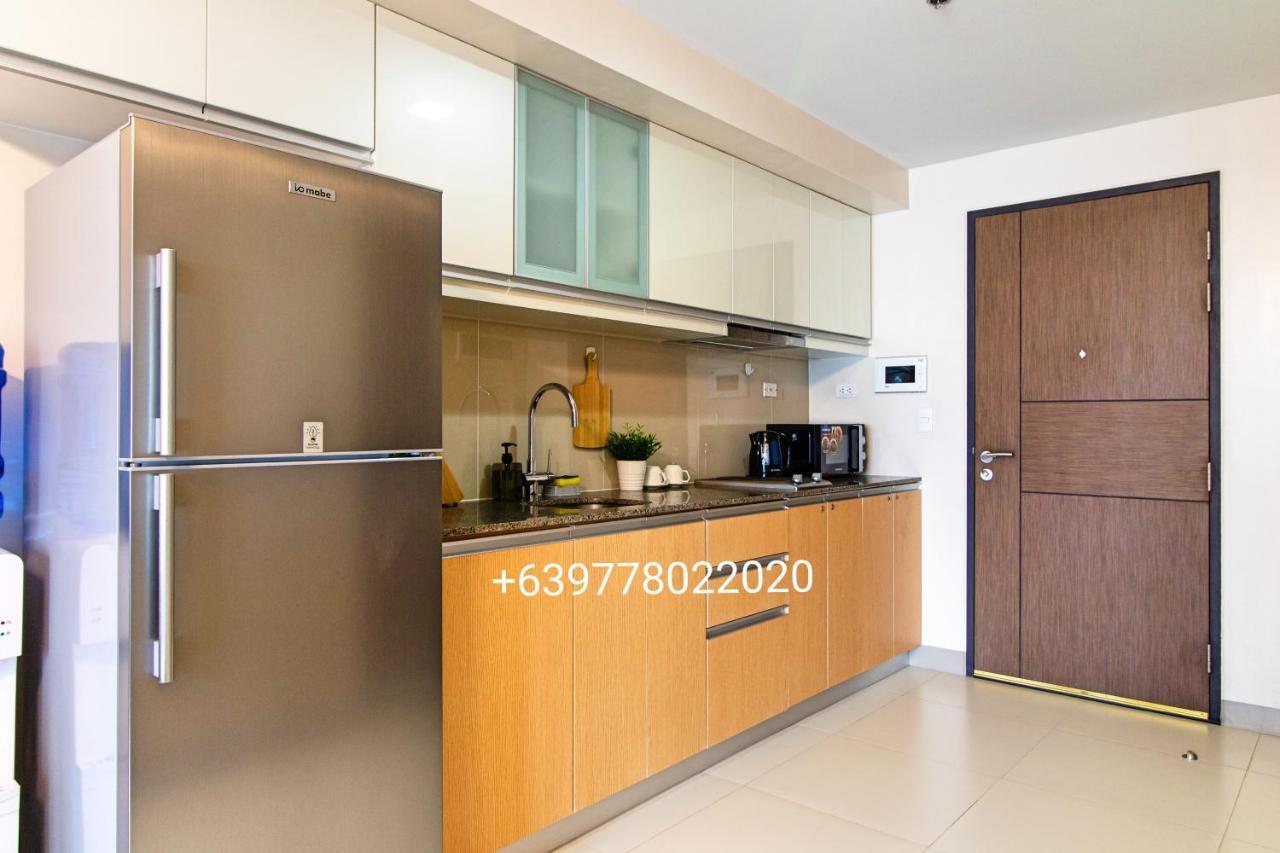 One Uptown Residence Bgc Pateros Экстерьер фото
